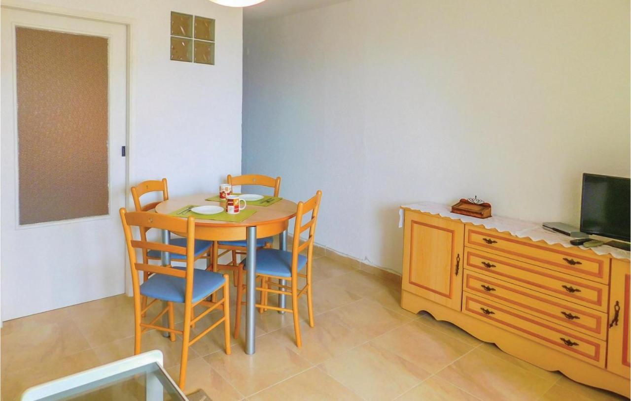 Cozy Apartment In Torrevieja-La Mata With Kitchen المظهر الخارجي الصورة